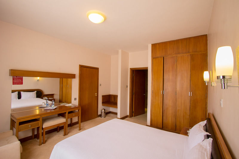 Sirikwa Hotel Элдорет Экстерьер фото