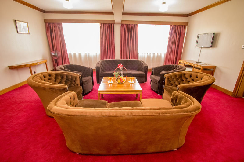 Sirikwa Hotel Элдорет Экстерьер фото
