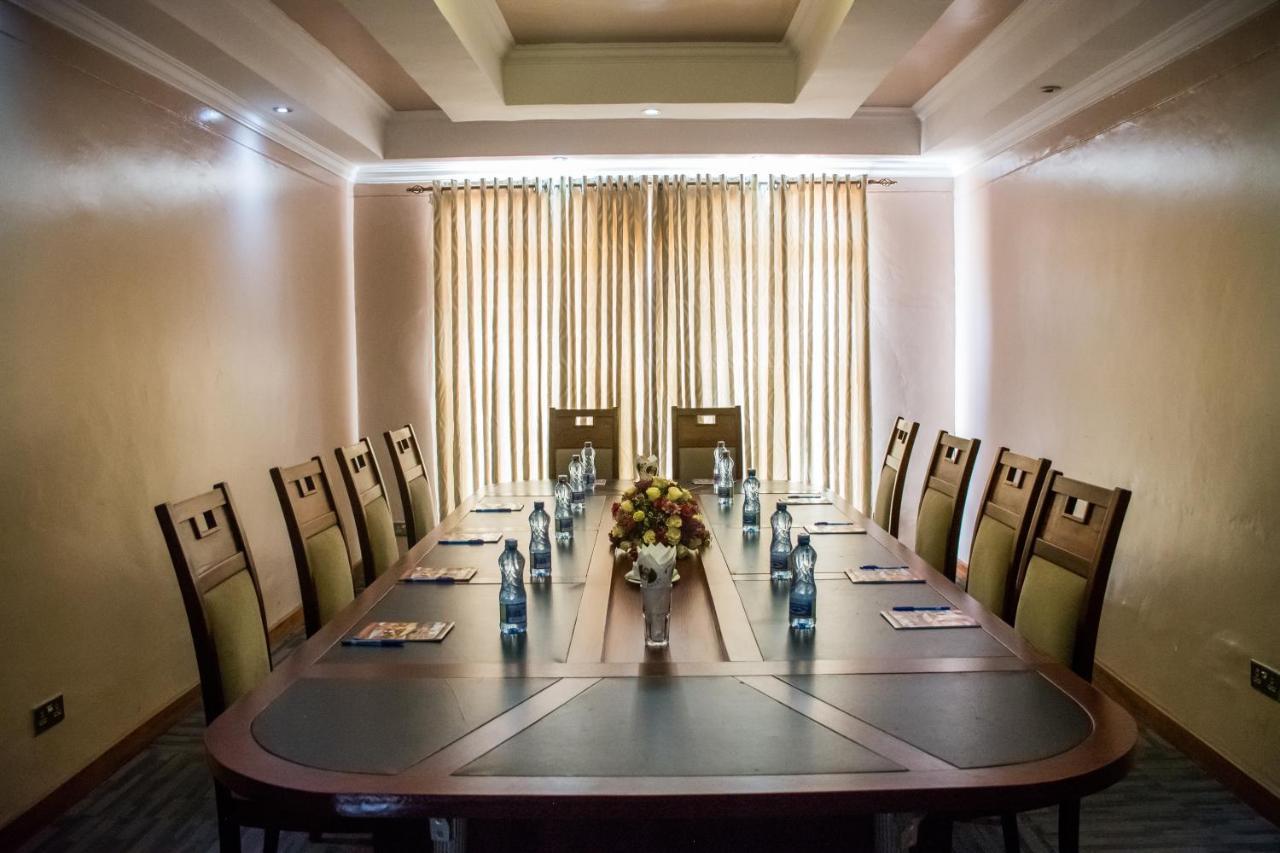 Sirikwa Hotel Элдорет Экстерьер фото
